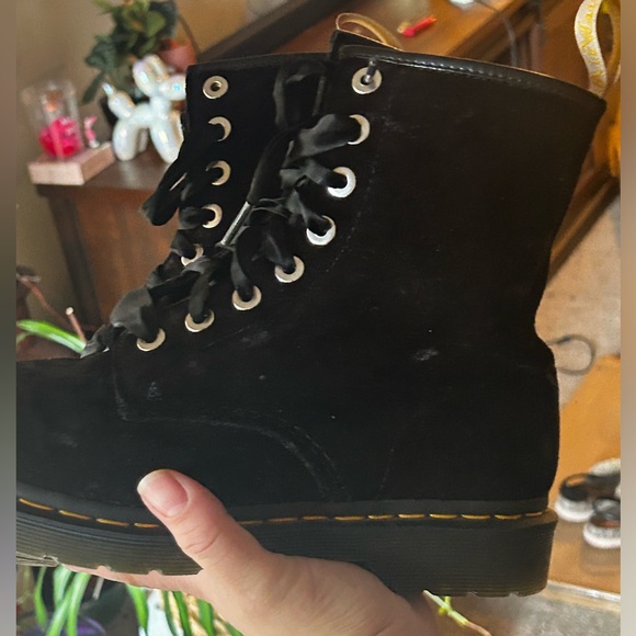 Doc Marten crushed velvet 1460 Pascal Boots - Picture 2 of 4